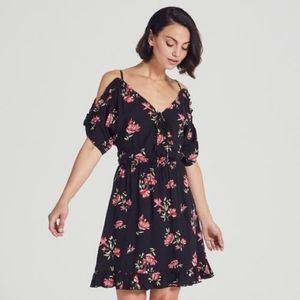 🪩 3/$15 Adam Levine • Floral Cold Shoulder Dress NWT